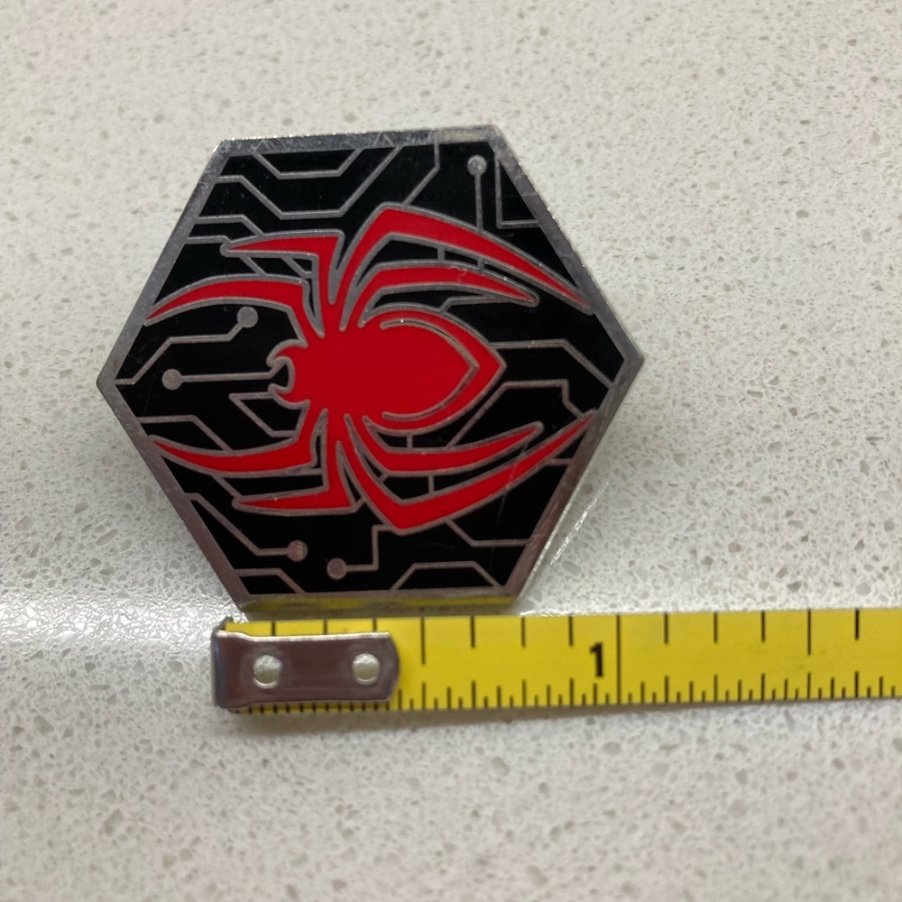 SPIDER-MAN pin - Picture 11 of 12